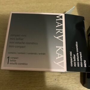 Mary Kay Compact Mini